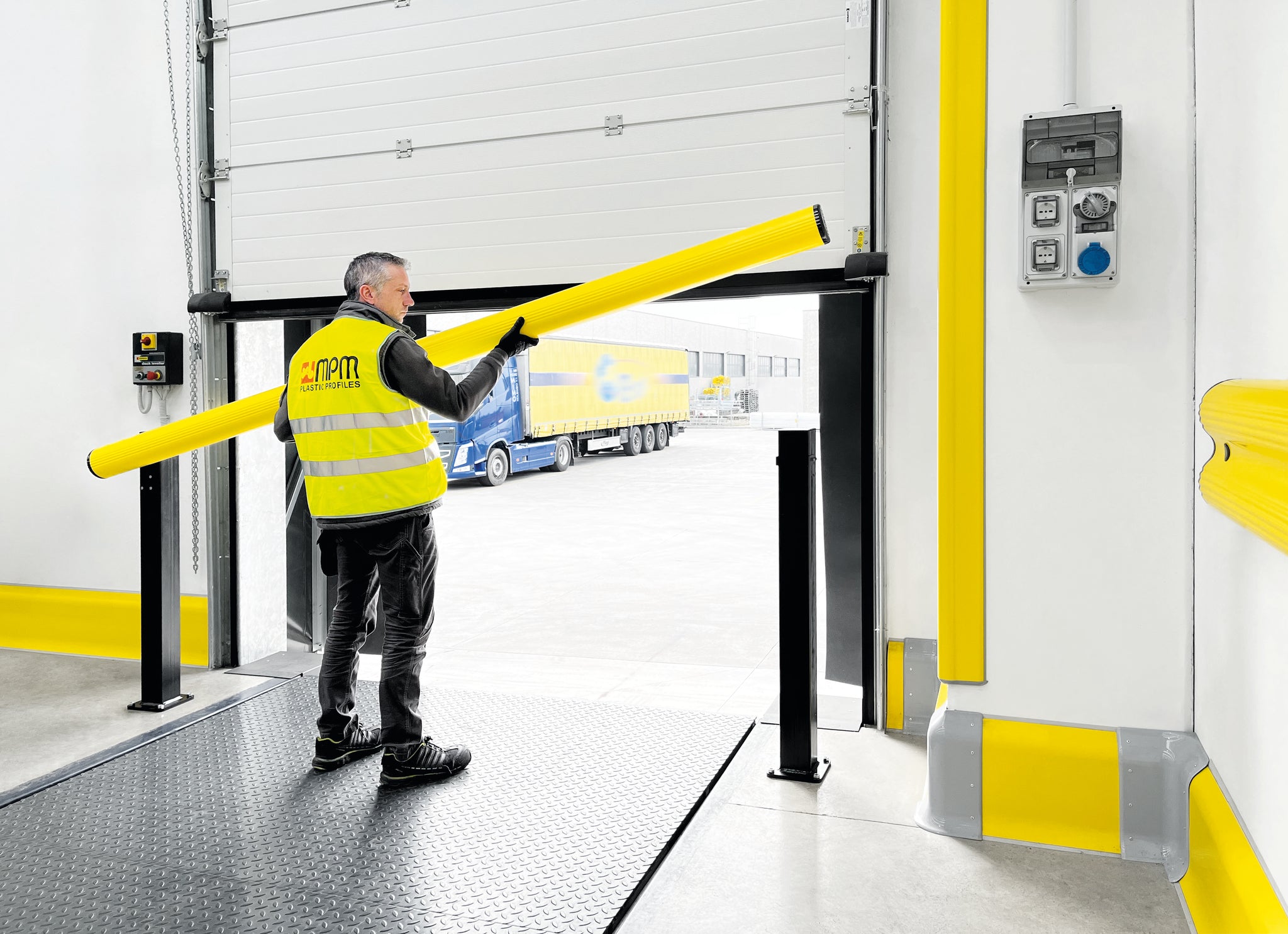 Loading Through Loading Bay Loading Bay Gates – EquiptoWork